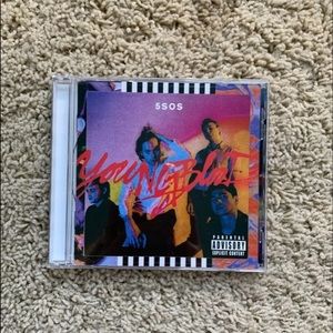 YoungBlood CD (5SOS)